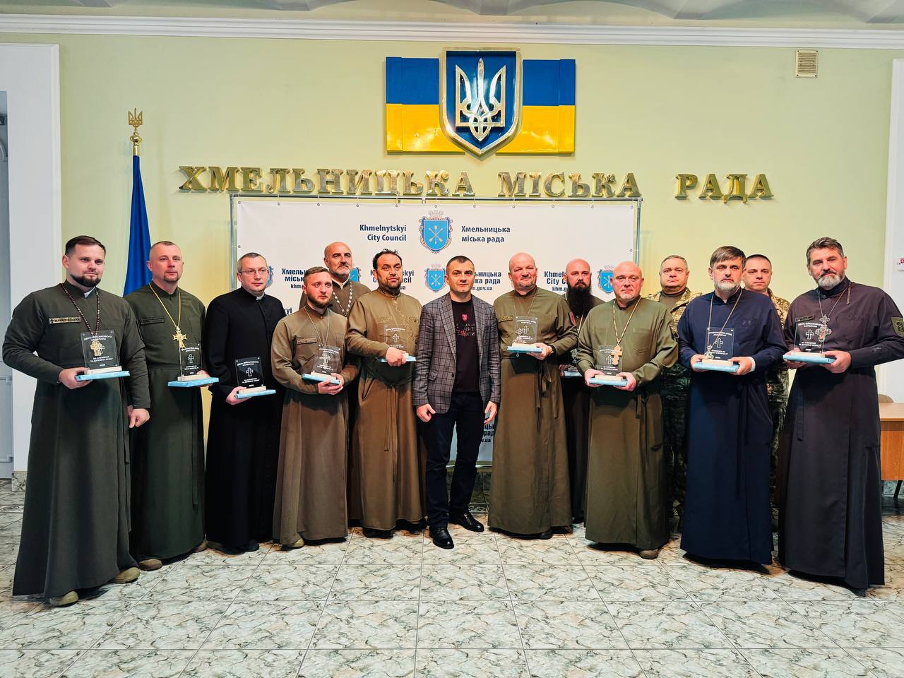 День військового капелана: ті, хто лікує душі воїнів